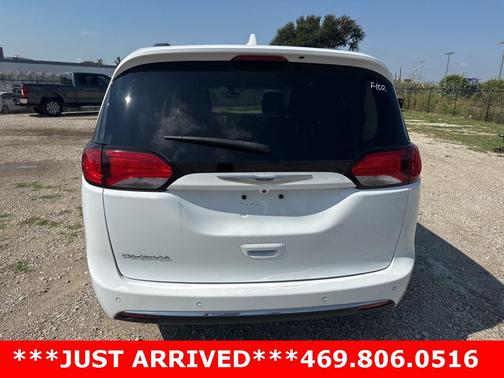 2020 Chrysler Pacifica Touring L