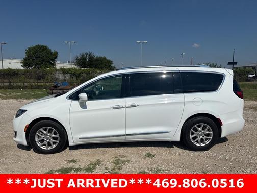 2020 Chrysler Pacifica Touring L