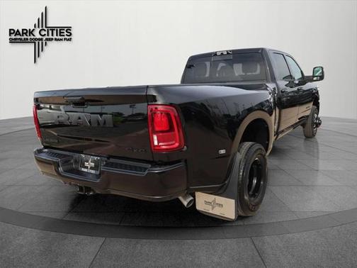 2025 RAM 3500 Laramie Crew Cab 4x4 8' Box