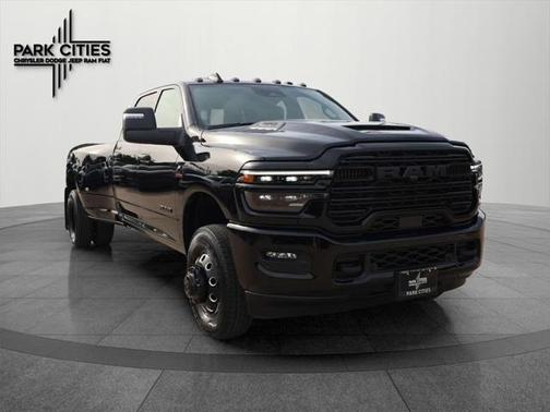 2025 RAM 3500 Laramie Crew Cab 4x4 8' Box