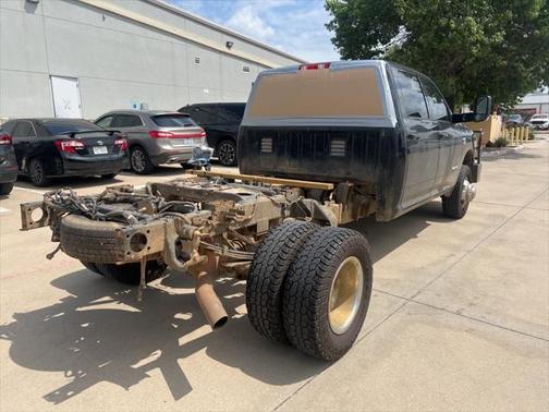 2022 RAM 3500 Tradesman Crew Cab 4x4 8' Box