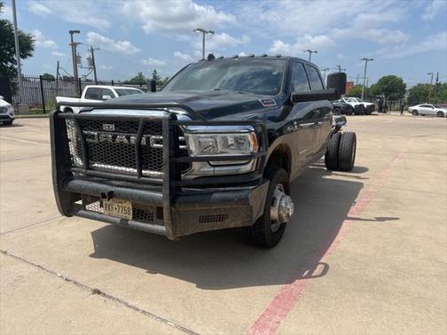 2022 RAM 3500 Tradesman Crew Cab 4x4 8' Box