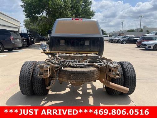 2022 RAM 3500 Tradesman Crew Cab 4x4 8' Box