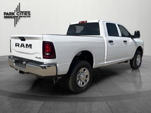 2025 RAM 2500 Tradesman Crew Cab 4x4 6'4' Box