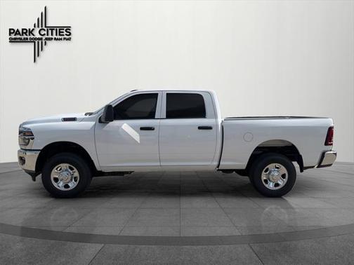 2025 RAM 2500 Tradesman Crew Cab 4x4 6'4' Box
