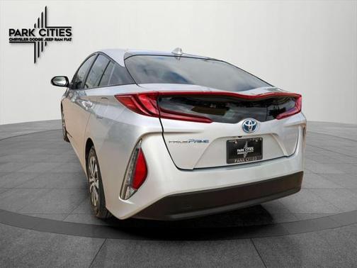 2021 Toyota Prius Prime LE