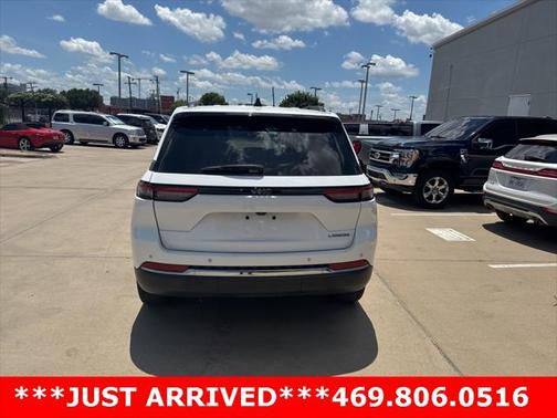 2023 Jeep Grand Cherokee Laredo