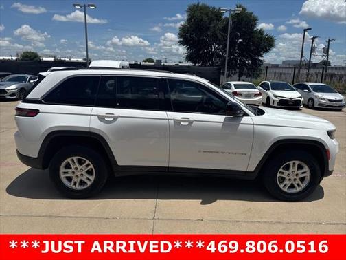 2023 Jeep Grand Cherokee Laredo