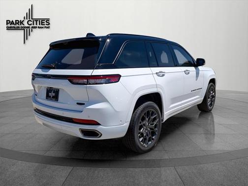 2025 Jeep Grand Cherokee Summit