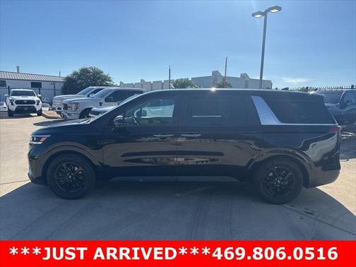 2022 Kia Carnival LXS