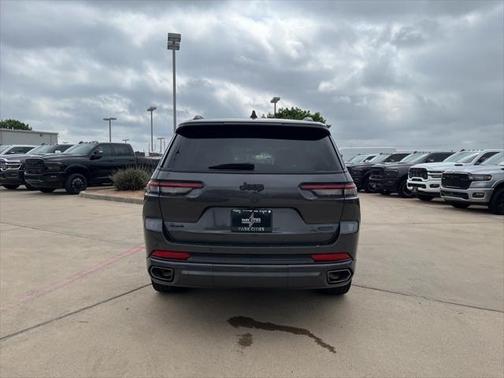 2025 Jeep Grand Cherokee L Summit