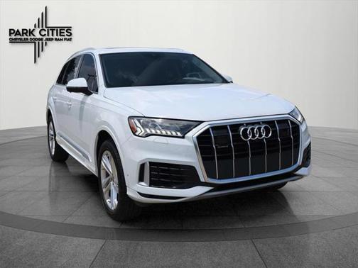 2024 Audi Q7 55 Premium Plus