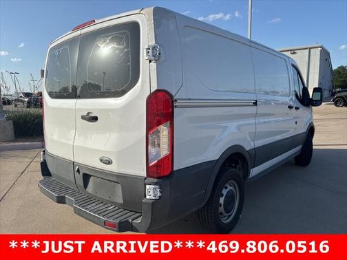 2016 Ford Transit-250 Base