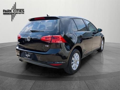 2017 Volkswagen Golf TSI S 4-Door