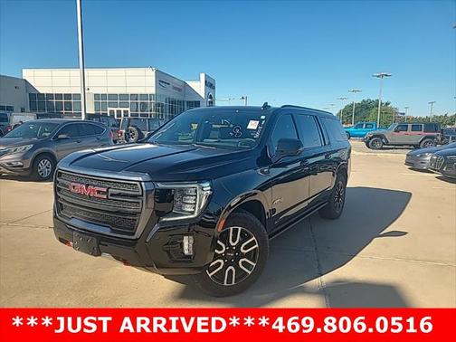 2023 GMC Yukon XL 4WD AT4