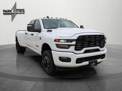 2025 RAM 3500 Big Horn Crew Cab 4x4 8' Box