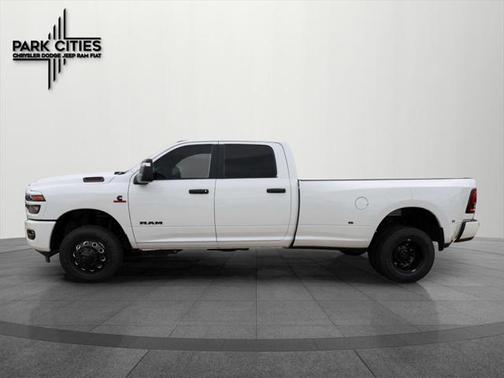 2025 RAM 3500 Big Horn Crew Cab 4x4 8' Box