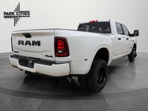 2025 RAM 3500 Big Horn Crew Cab 4x4 8' Box