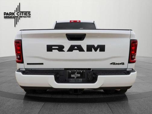 2025 RAM 3500 Big Horn Crew Cab 4x4 8' Box
