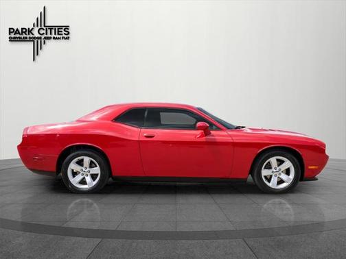 2012 Dodge Challenger SXT