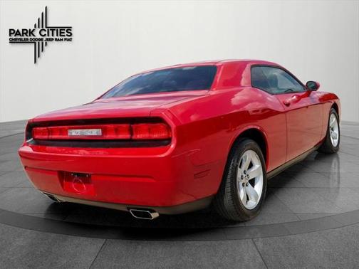 2012 Dodge Challenger SXT