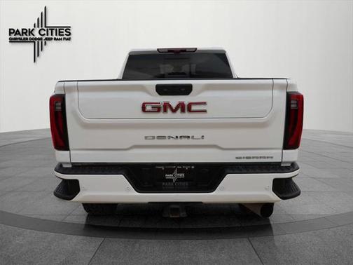 2024 GMC Sierra 2500 Denali