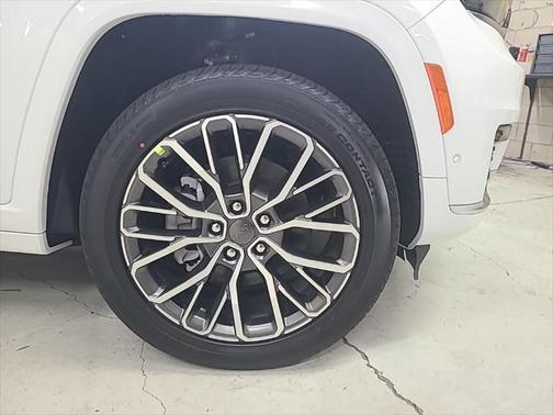 2025 Jeep Grand Cherokee L Summit Reserve