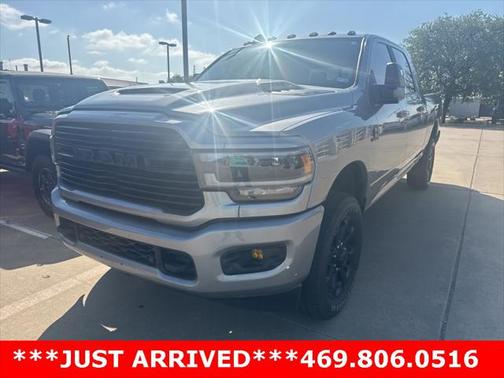 2024 RAM 2500 Laramie Crew Cab 4x4 6'4' Box