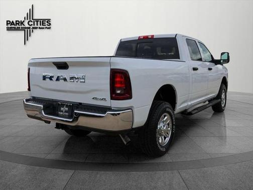 2025 RAM 2500 Tradesman Crew Cab 4x4 6'4' Box