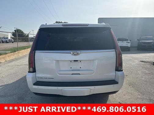 2018 Cadillac Escalade ESV Luxury