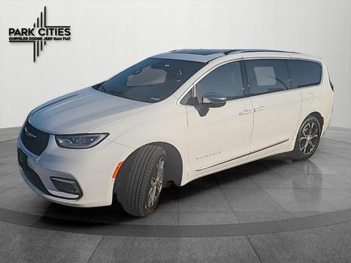 2025 Chrysler Pacifica L