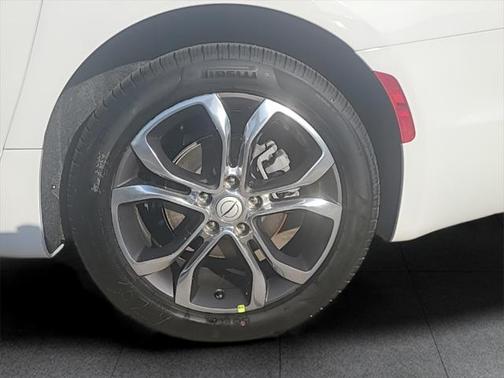 2025 Chrysler Pacifica L