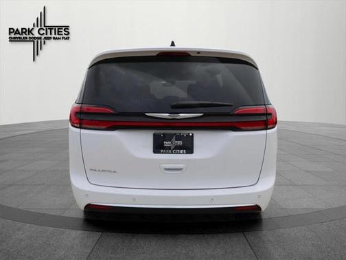 2025 Chrysler Pacifica L