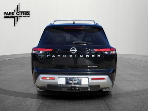 2024 Nissan Pathfinder Platinum FWD