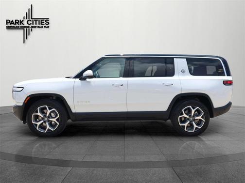 2024 Rivian R1S Adventure