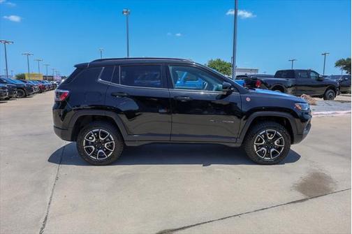 2024 Jeep Compass Trailhawk