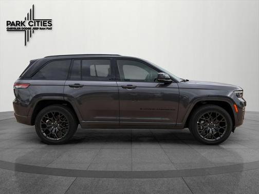 2025 Jeep Grand Cherokee Summit