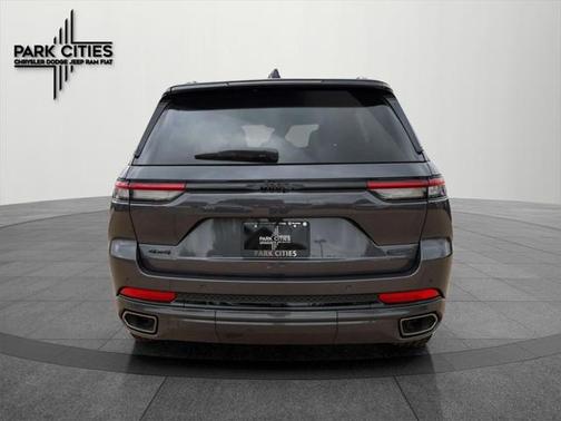 2025 Jeep Grand Cherokee Summit