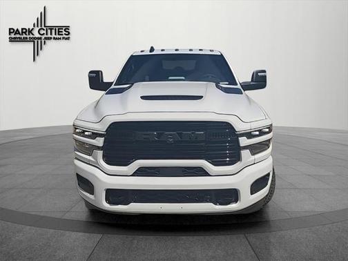2025 RAM 2500 Laramie Crew Cab 4x4 6'4' Box