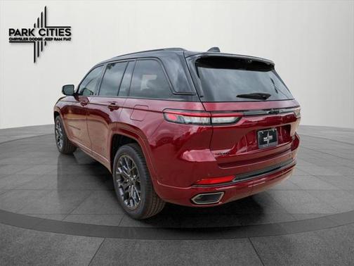 2025 Jeep Grand Cherokee Summit