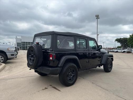 2022 Jeep Wrangler Unlimited Sport