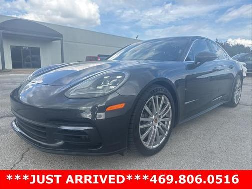 2018 Porsche Panamera 4S