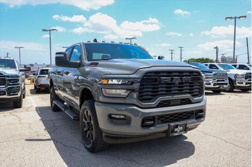 2025 RAM 2500 Lone Star Crew Cab 4x4 6'4' Box