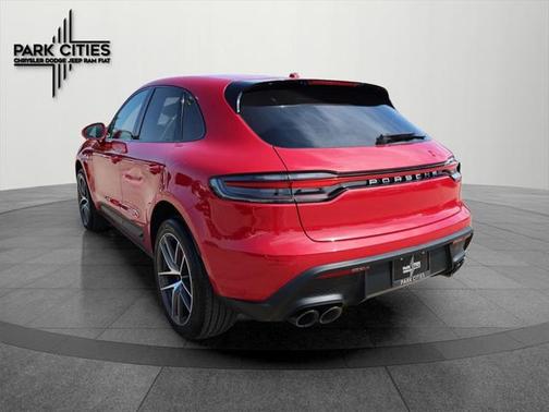 2023 Porsche Macan Base