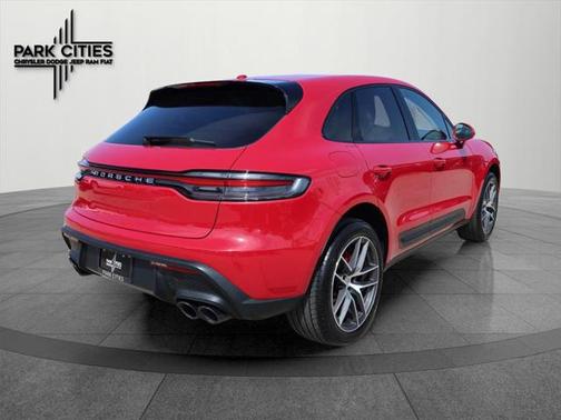 2023 Porsche Macan Base