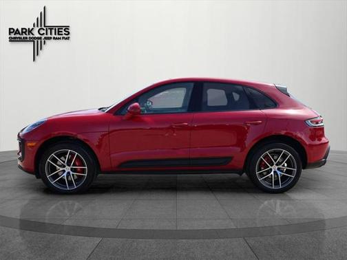 2023 Porsche Macan Base