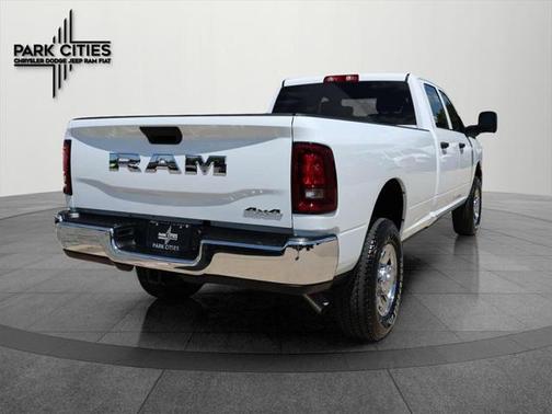 2025 RAM 2500 Tradesman Crew Cab 4x4 8' Box