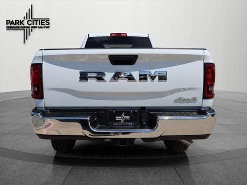 2025 RAM 2500 Tradesman Crew Cab 4x4 8' Box