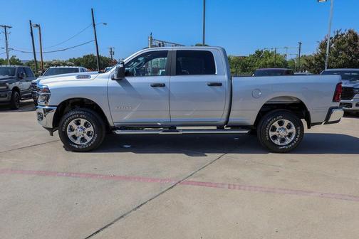 2025 RAM 2500 Lone Star Crew Cab 4x4 6'4' Box