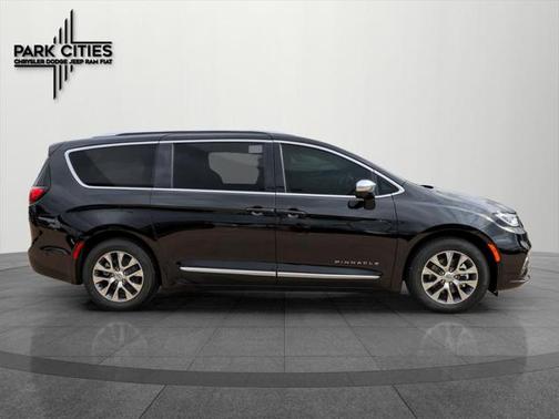 2025 Chrysler Pacifica L